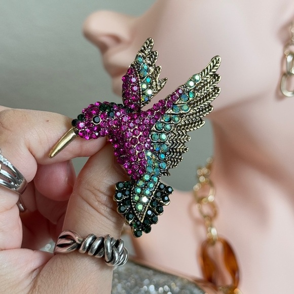⚜️❤️‍🔥 Elegant Hummingbird Brooch - Pink and Green 💎 - Picture 6 of 9